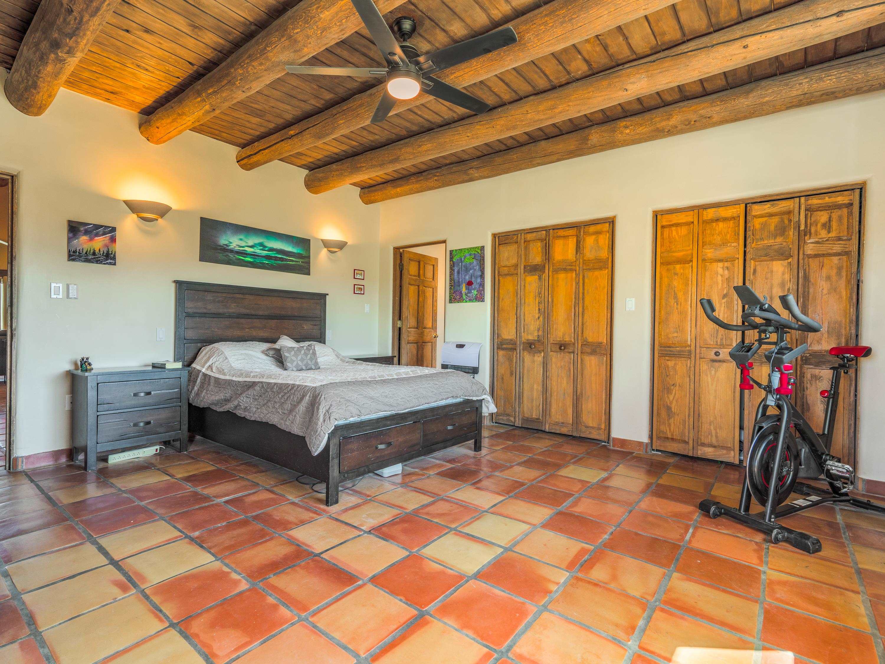 Ranchos De Taos, New Mexico 87557, United States, 3 Bedrooms Bedrooms, ,4 BathroomsBathrooms,Residential,Active,153019