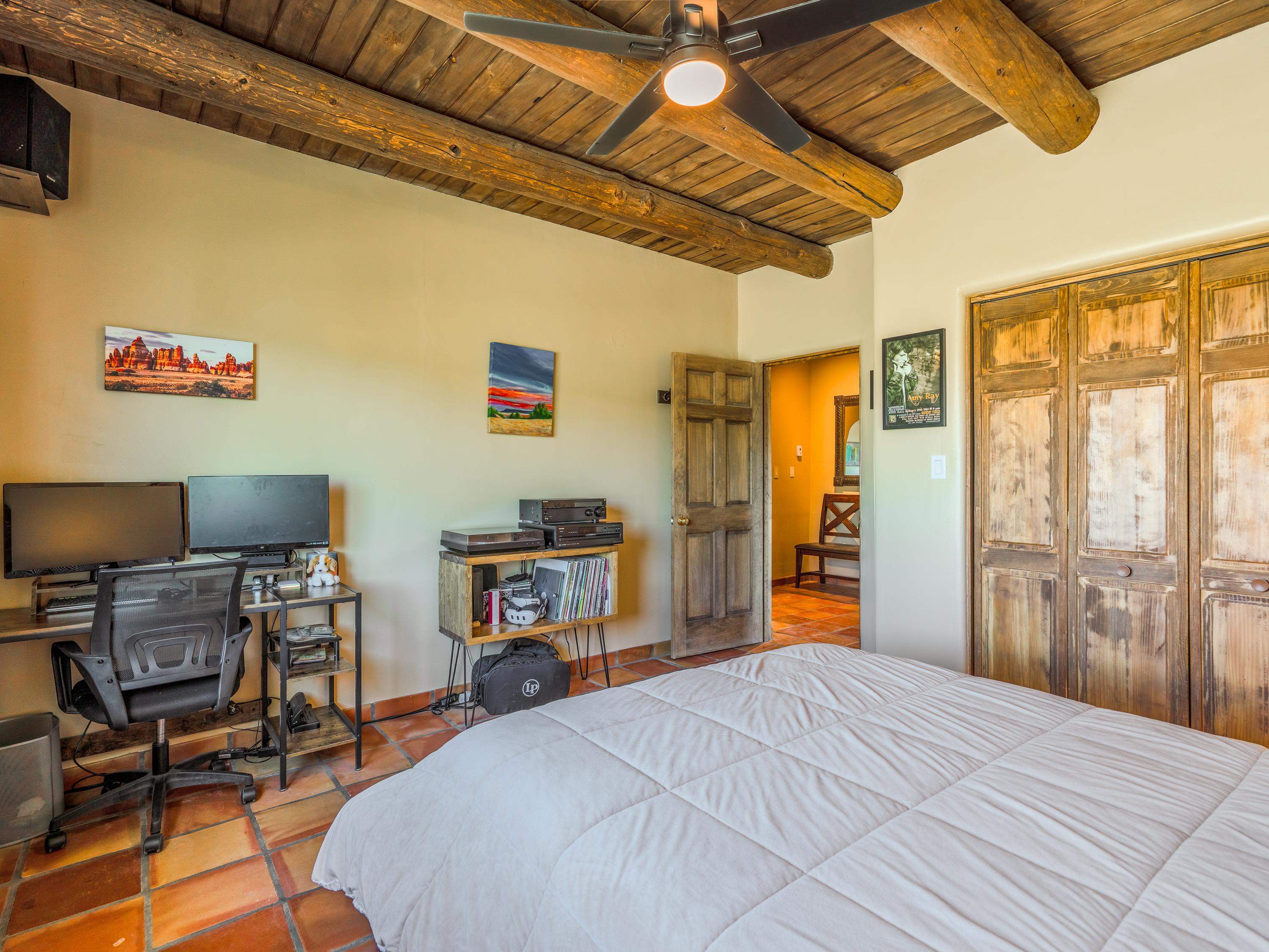 Ranchos De Taos, New Mexico 87557, United States, 3 Bedrooms Bedrooms, ,4 BathroomsBathrooms,Residential,Active,153019