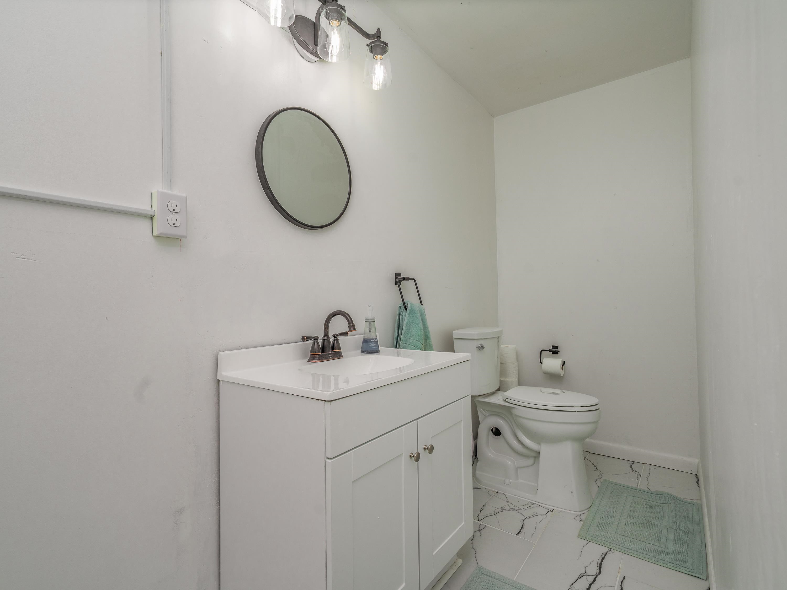 Ranchos De Taos, New Mexico 87557, United States, 3 Bedrooms Bedrooms, ,4 BathroomsBathrooms,Residential,Active,153019