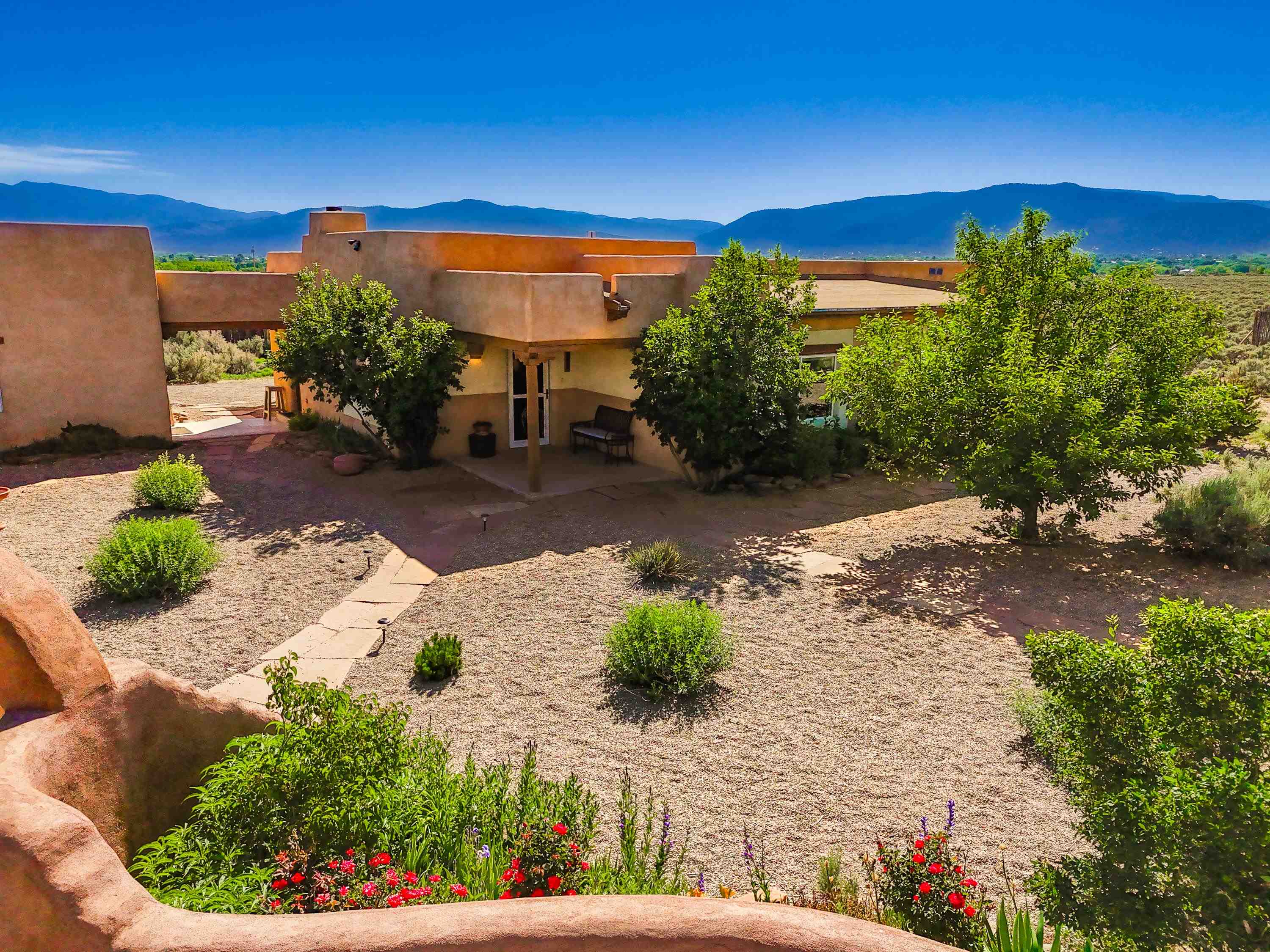 Ranchos De Taos, New Mexico 87557, United States, 3 Bedrooms Bedrooms, ,4 BathroomsBathrooms,Residential,Active,153019