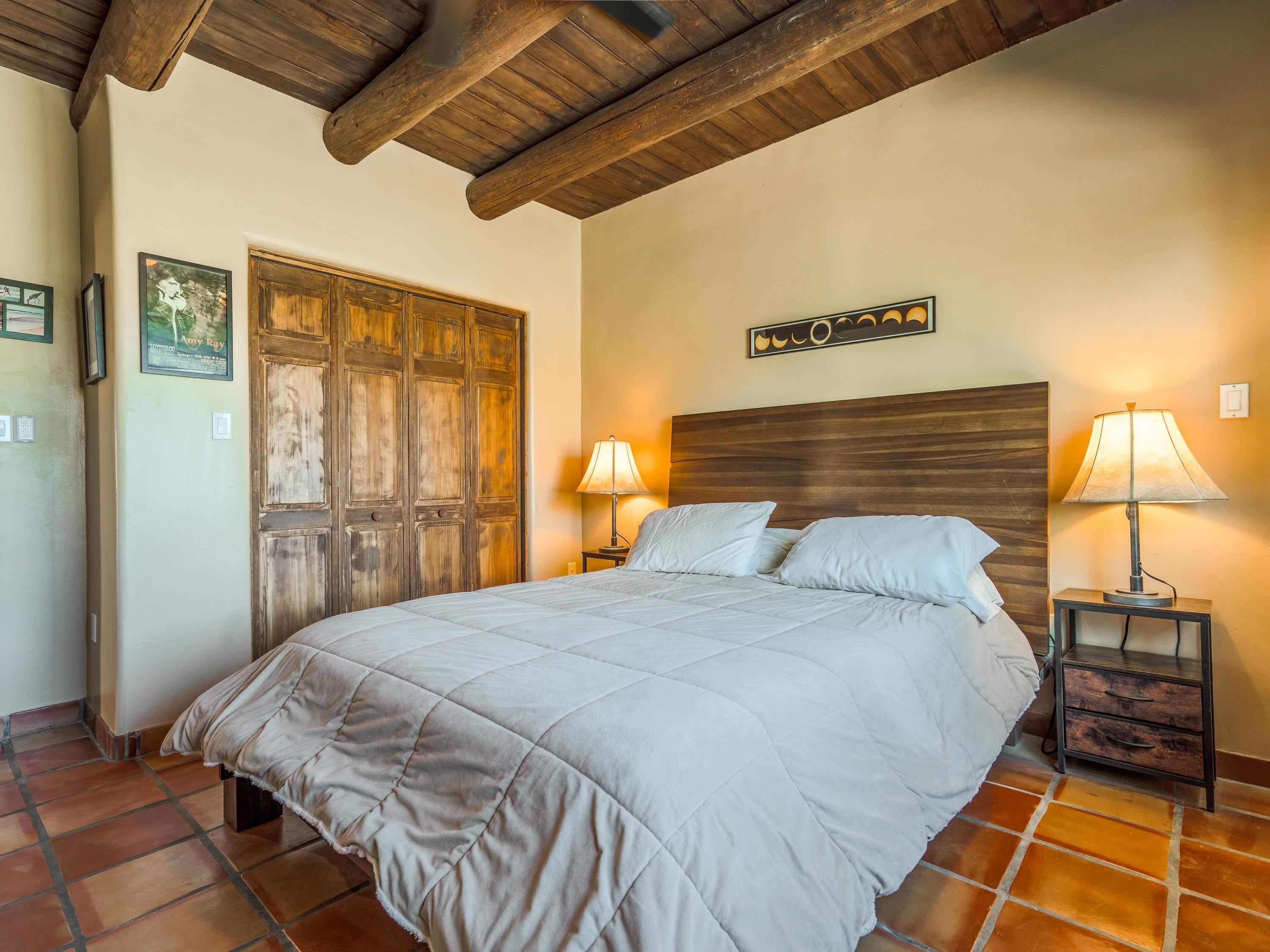 Ranchos De Taos, New Mexico 87557, United States, 3 Bedrooms Bedrooms, ,4 BathroomsBathrooms,Residential,Active,153019