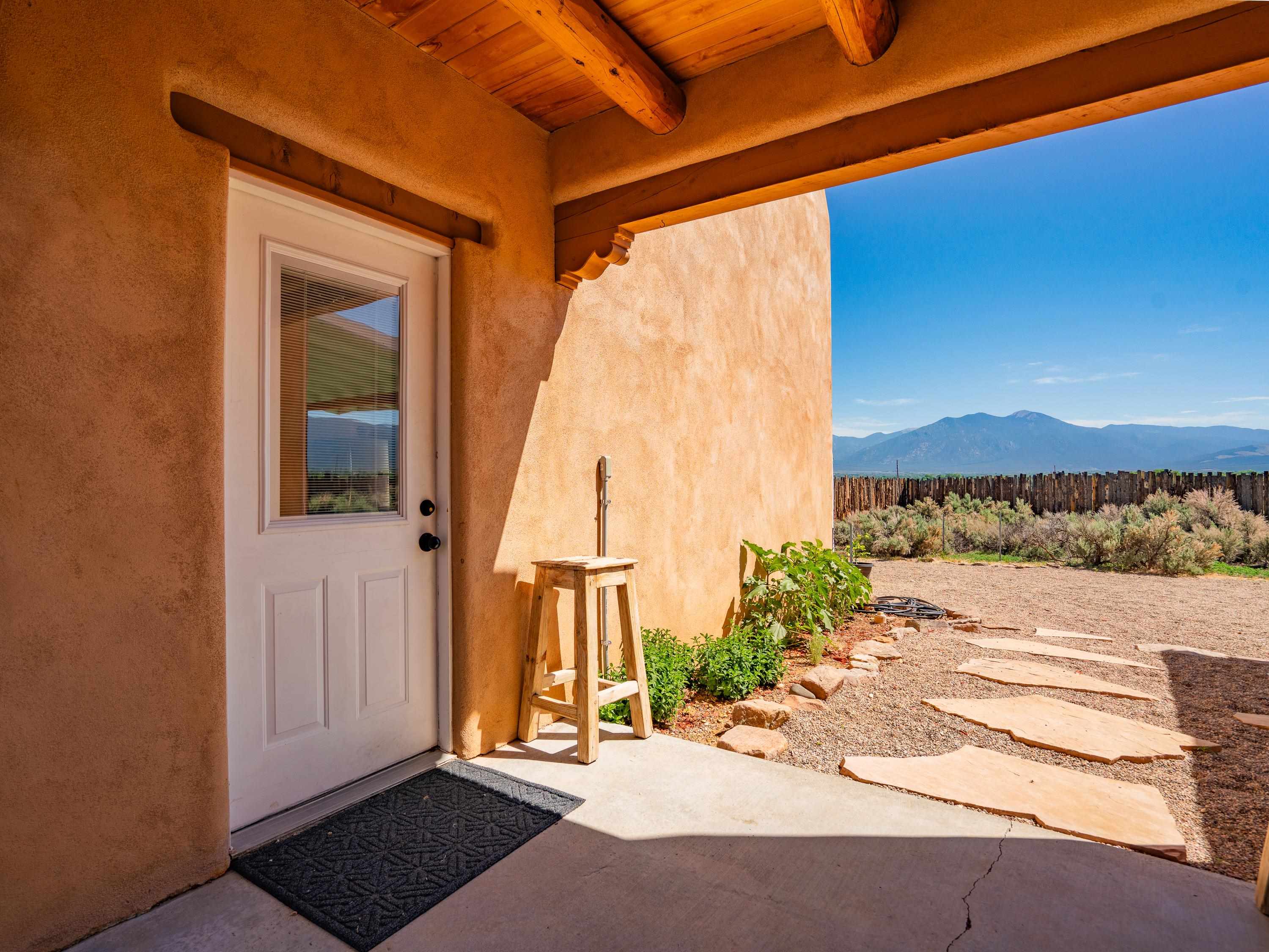 Ranchos De Taos, New Mexico 87557, United States, 3 Bedrooms Bedrooms, ,4 BathroomsBathrooms,Residential,Active,153019