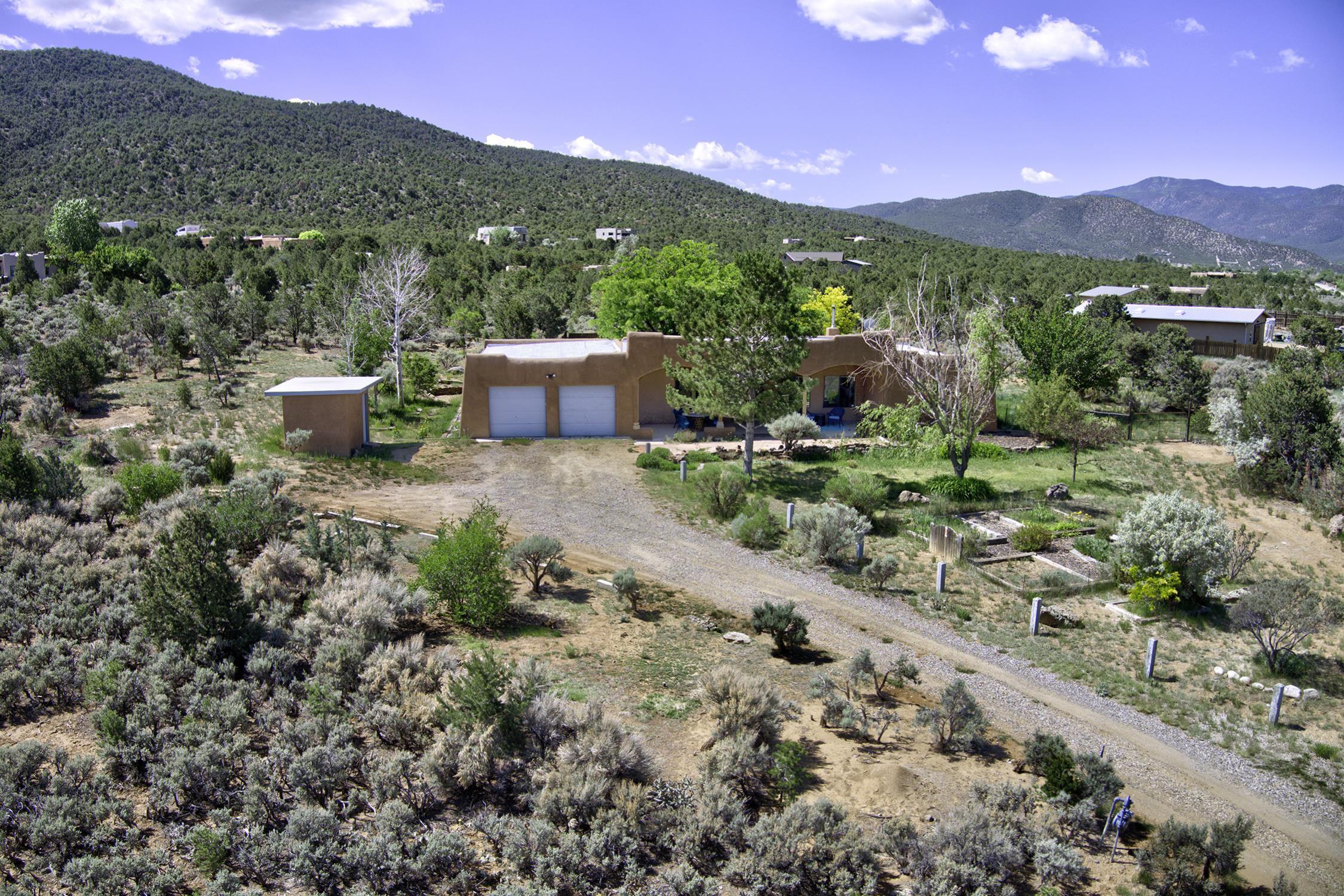 9 Nickell Rd, Ranchos de Taos, New Mexico image 28