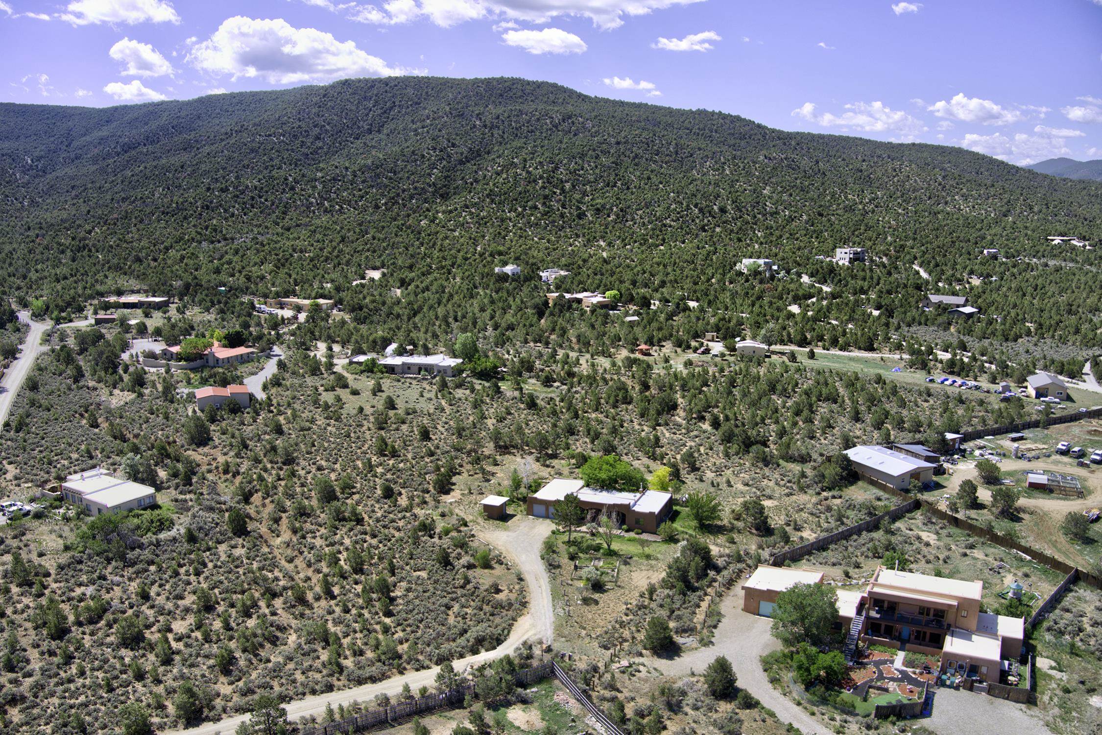 9 Nickell Rd, Ranchos de Taos, New Mexico image 33