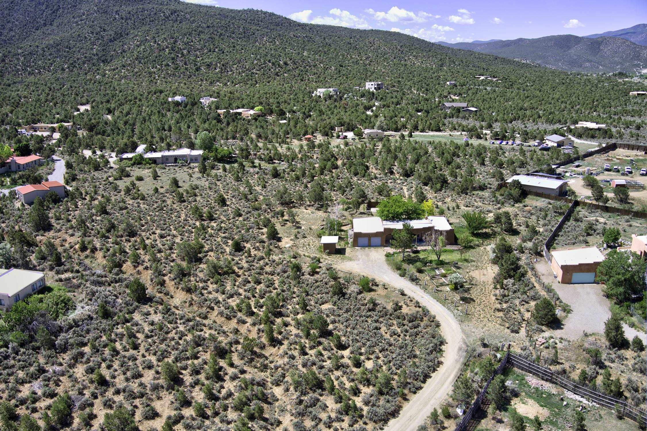 9 Nickell Rd, Ranchos de Taos, New Mexico image 31