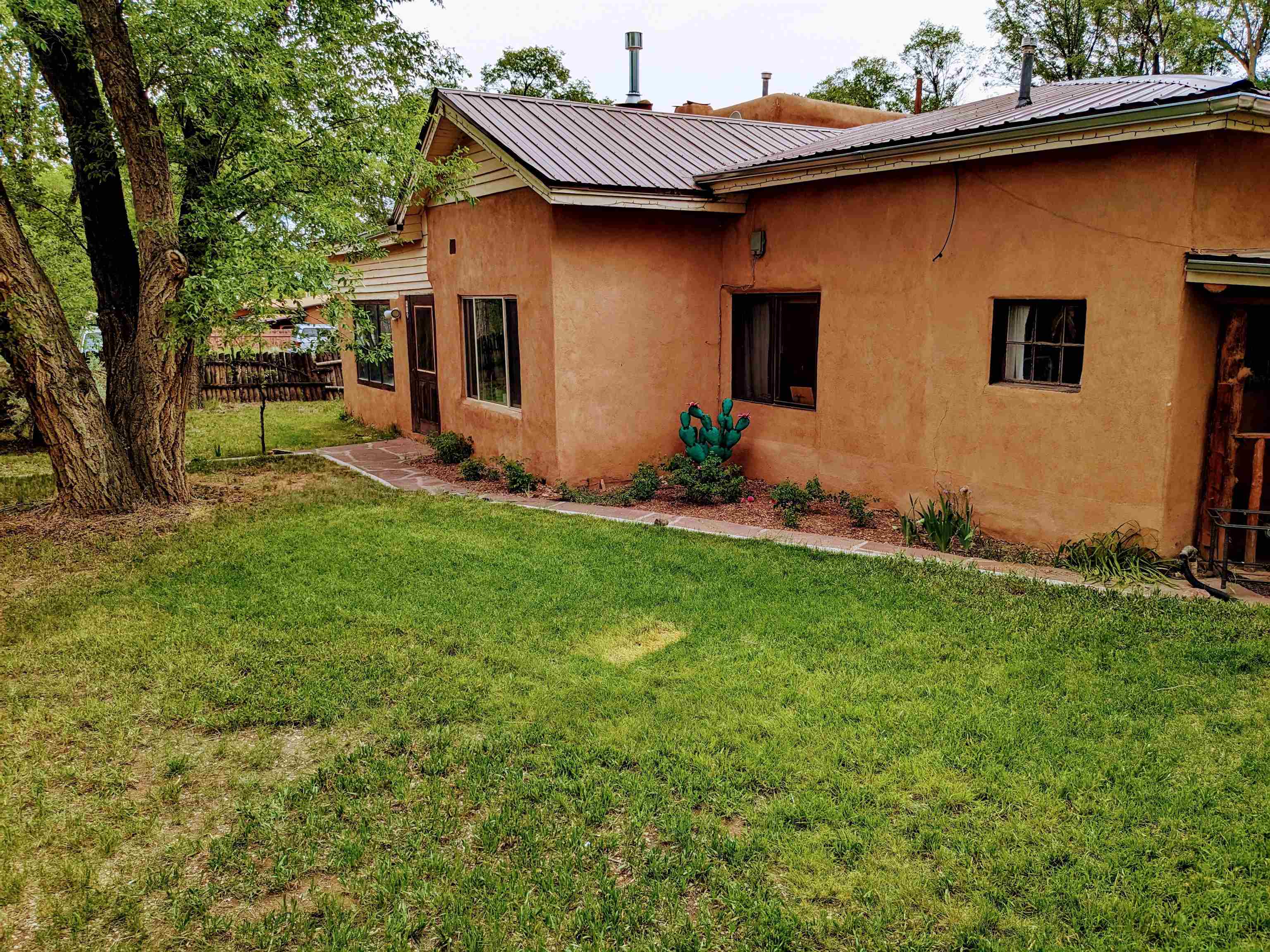 209 Herdner Road, Taos, New Mexico image 5