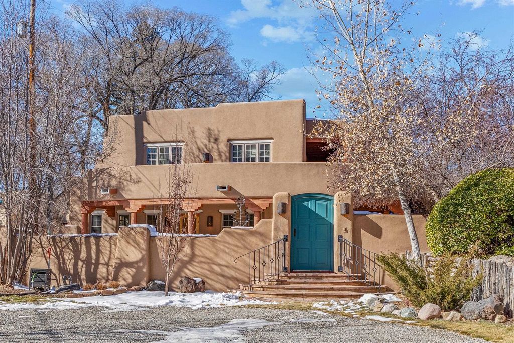 Photo of 309 Ranchitos Road, Taos, NM 87571 (MLS # 114505)