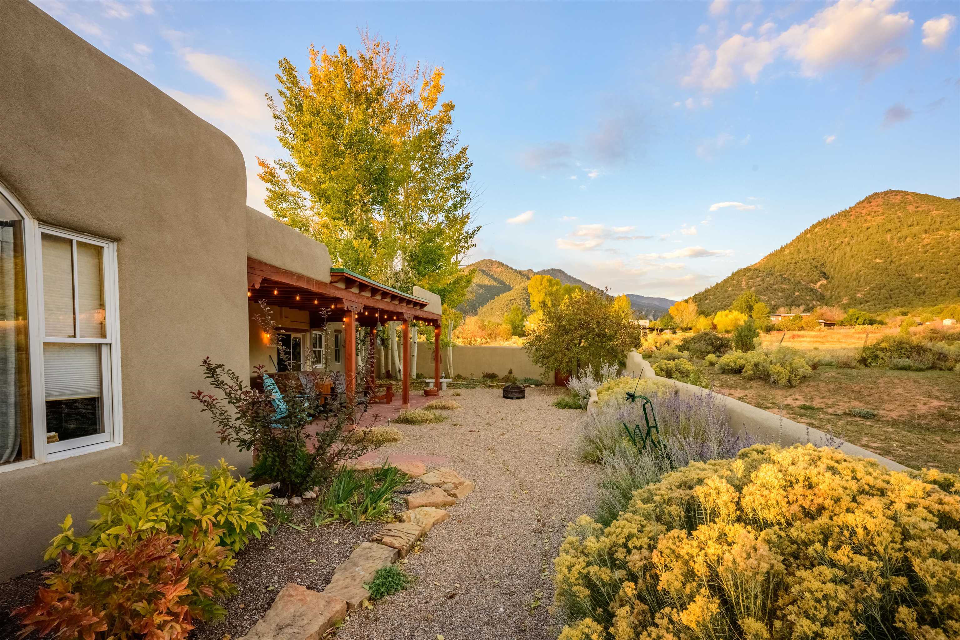 91 Calle Martinez Rd, Arroyo Seco, New Mexico image 9