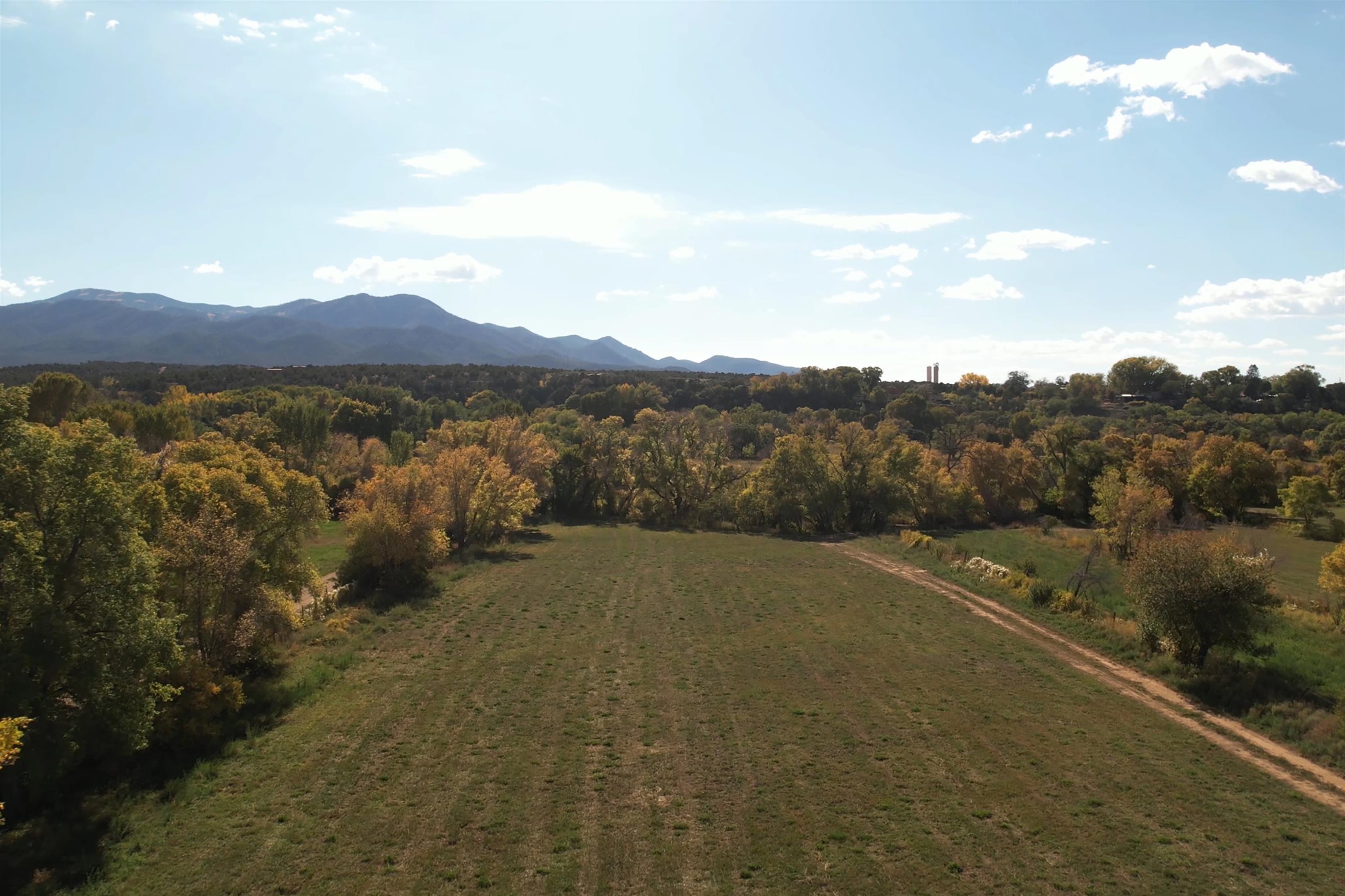 Unk Camino De La Abajo, Ranchos de Taos, New Mexico image 1