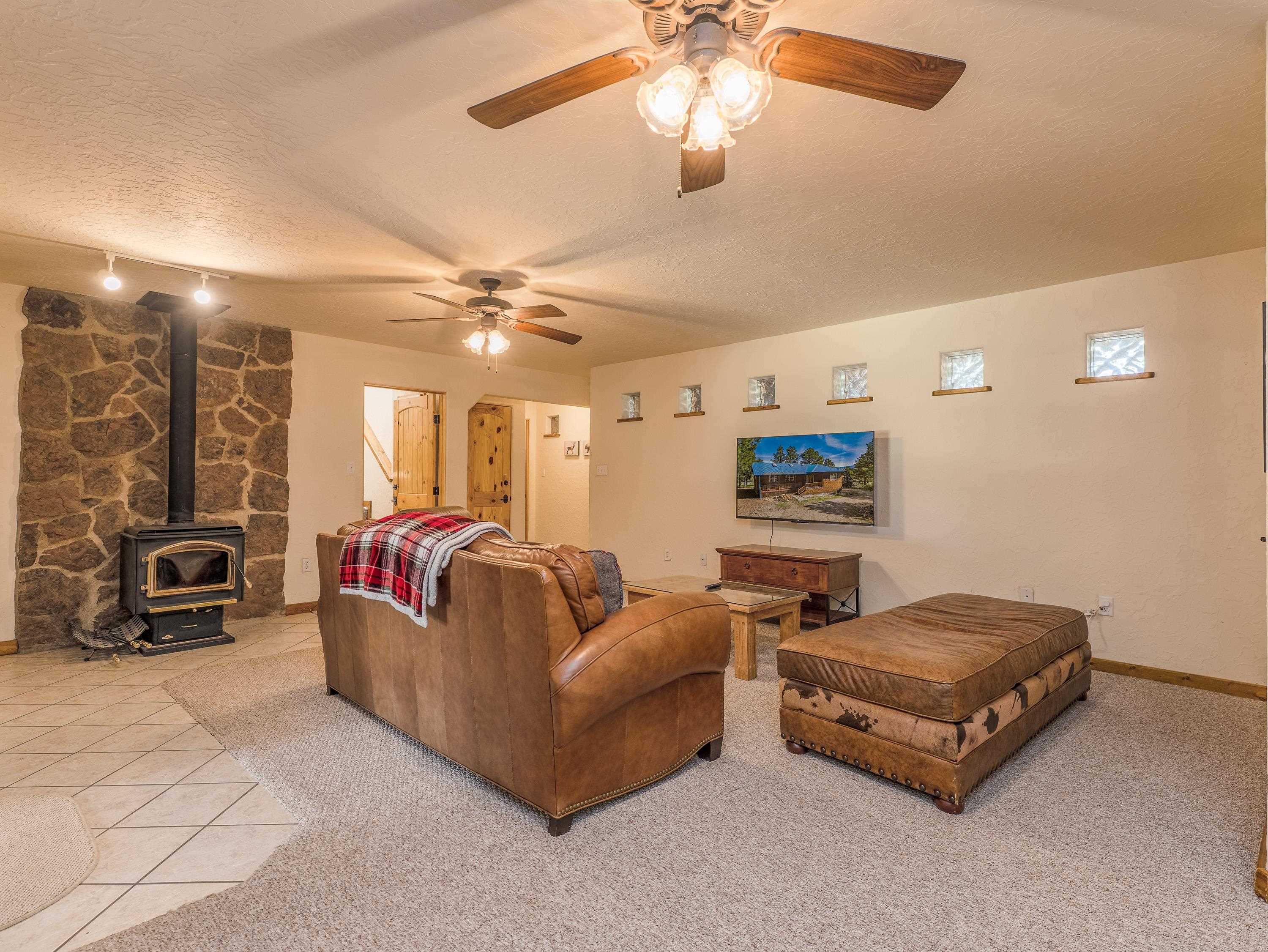 Angel Fire, New Mexico 87710, United States, 4 Bedrooms Bedrooms, ,4 BathroomsBathrooms,Residential,Active,155004