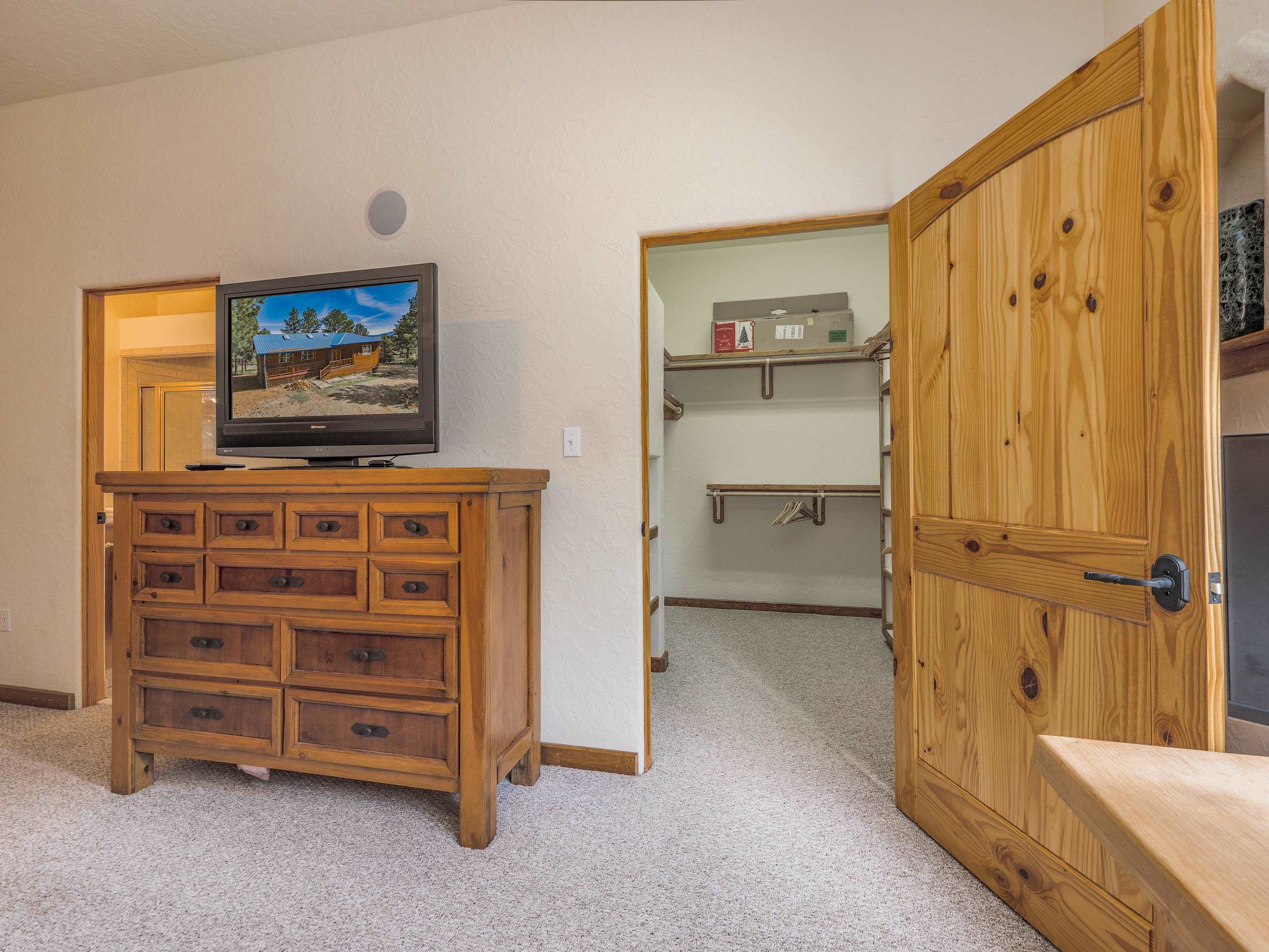 Angel Fire, New Mexico 87710, United States, 4 Bedrooms Bedrooms, ,4 BathroomsBathrooms,Residential,Active,155004