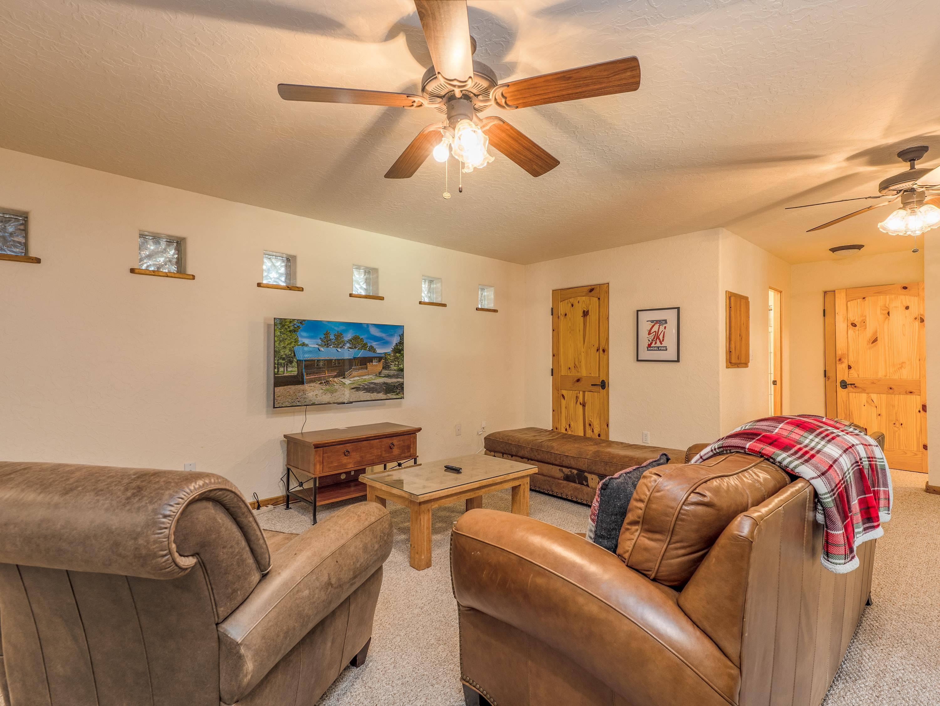 Angel Fire, New Mexico 87710, United States, 4 Bedrooms Bedrooms, ,4 BathroomsBathrooms,Residential,Active,155004