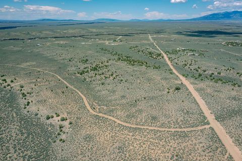 Photo of TBD2 Spirit Dog, Ranchos de Taos, NM 87557 (MLS # 113483)