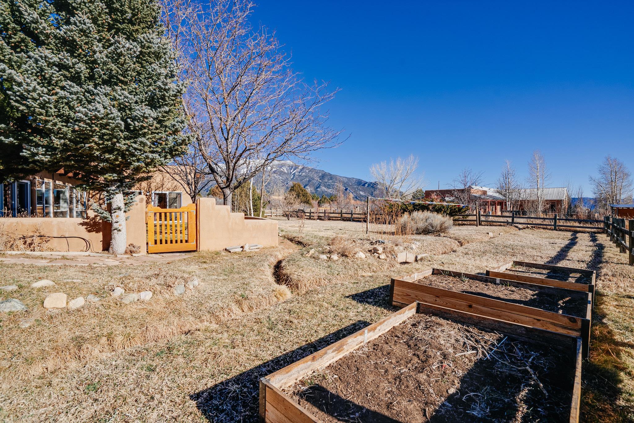 63 Las Animas Rd, Arroyo Seco, New Mexico image 35