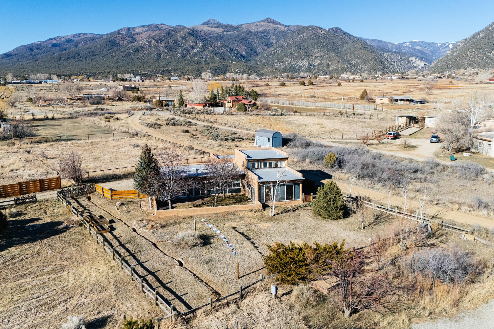 63 Las Animas Rd, Arroyo Seco, New Mexico image 3