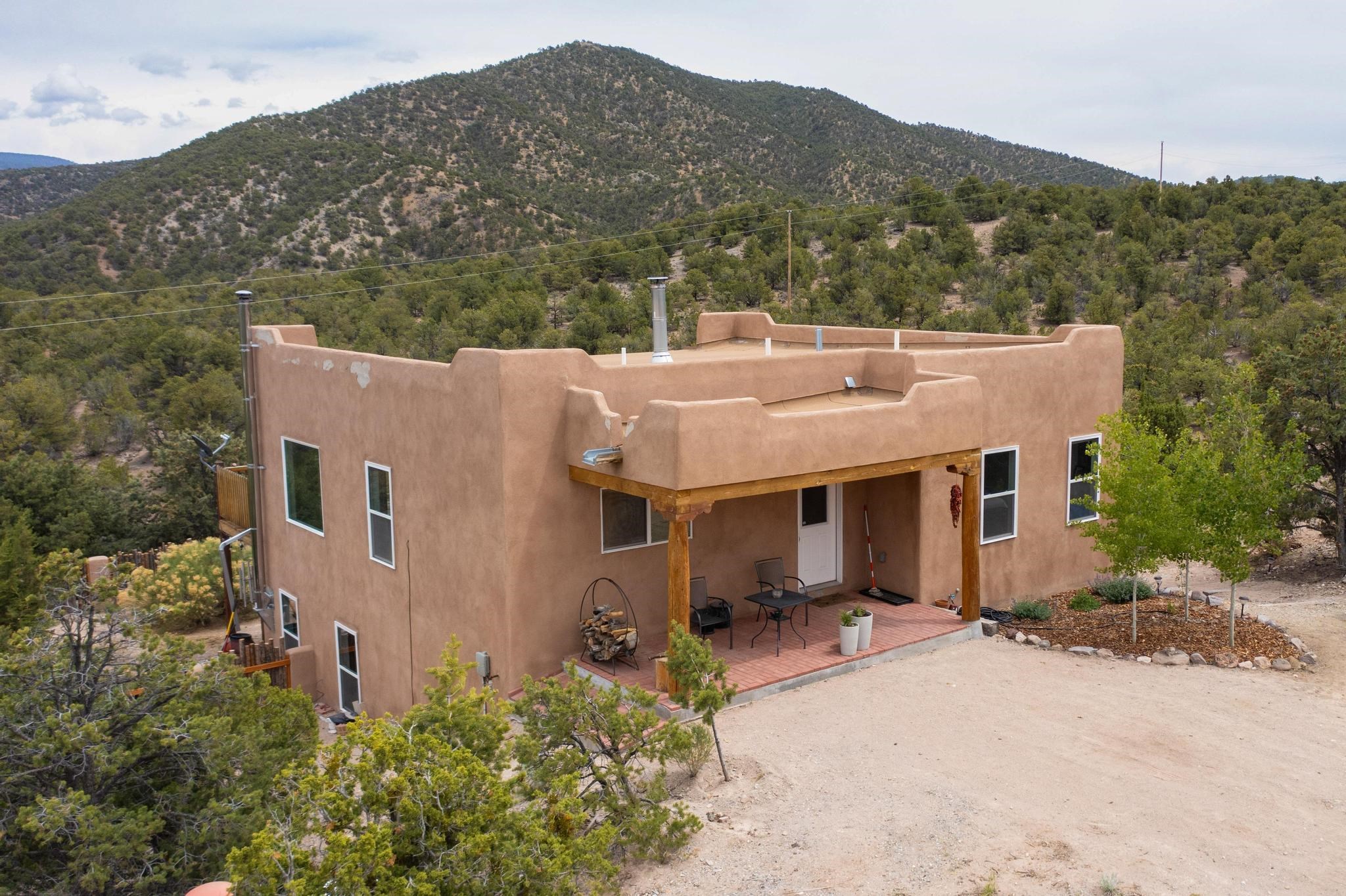 46 Tatanka Trail, Ranchos de Taos, New Mexico image 4