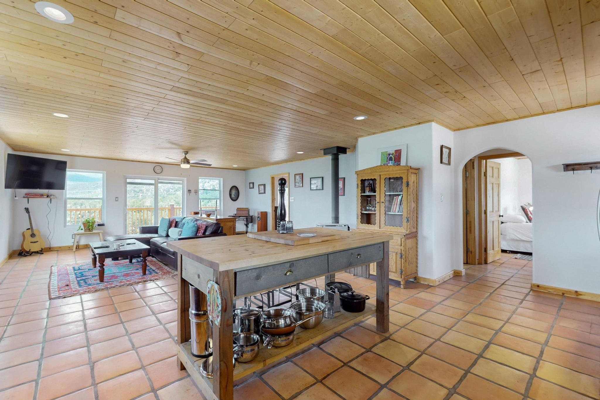 46 Tatanka Trail, Ranchos de Taos, New Mexico image 11