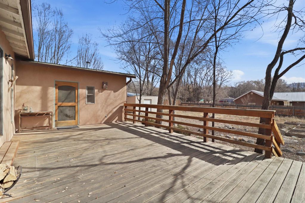 Photo of 104 Guthrie Ln #A &amp; B, Taos, NM 87571 (MLS # 114574)