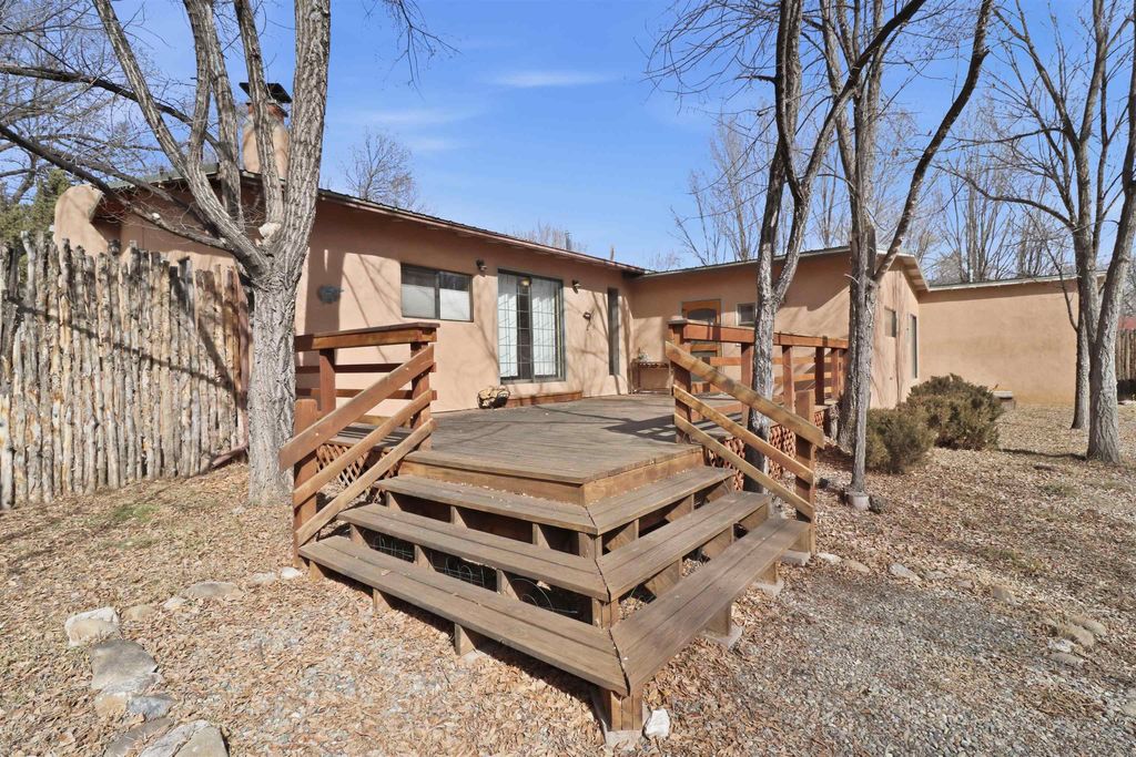 Photo of 104 Guthrie Ln #A &amp; B, Taos, NM 87571 (MLS # 114574)