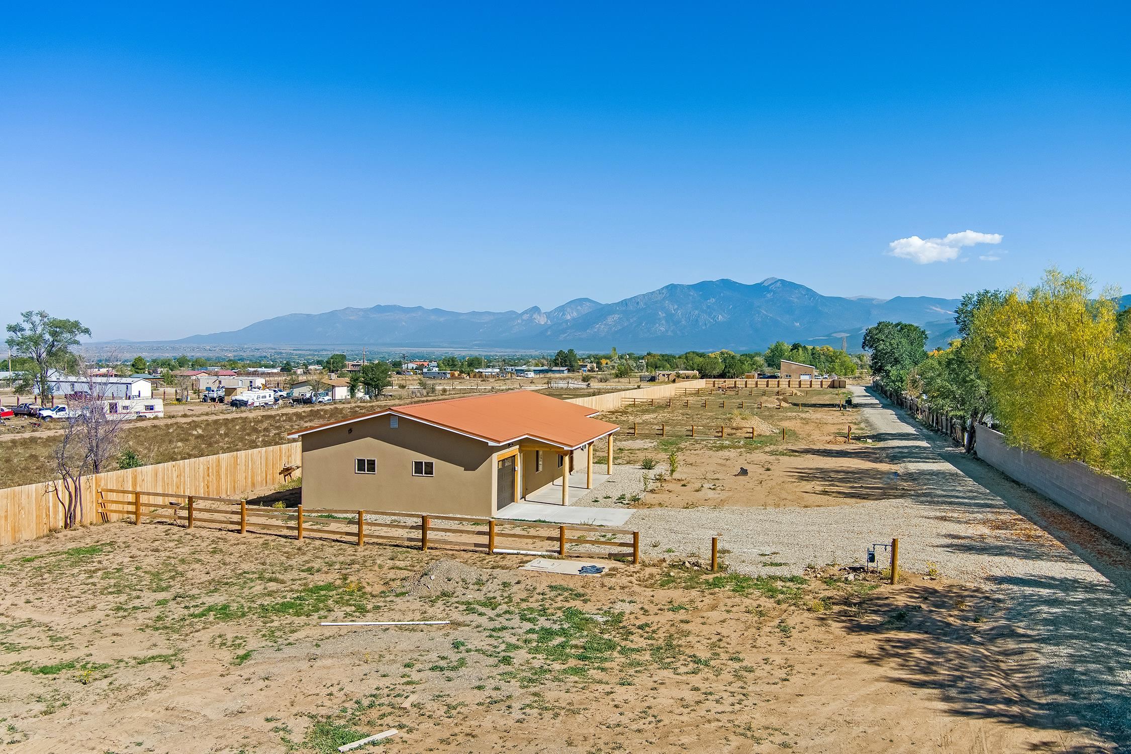 14 Straight Cat Trail, Ranchos de Taos, New Mexico image 20