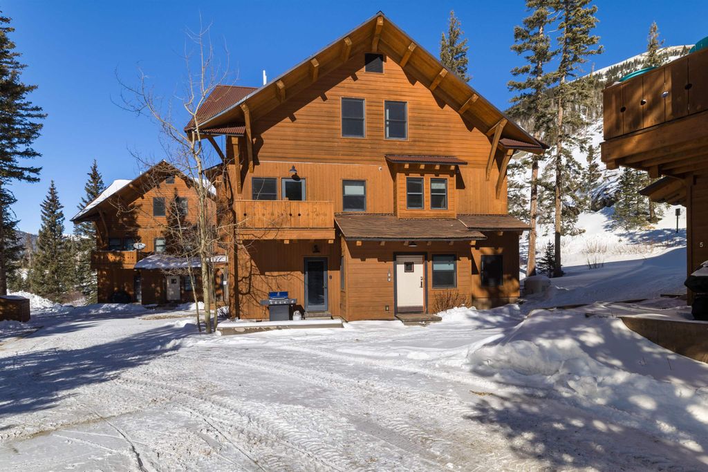 Photo of 100 Kachina Rd #E4, Taos Ski Valley, NM 87525 (MLS # 114503)