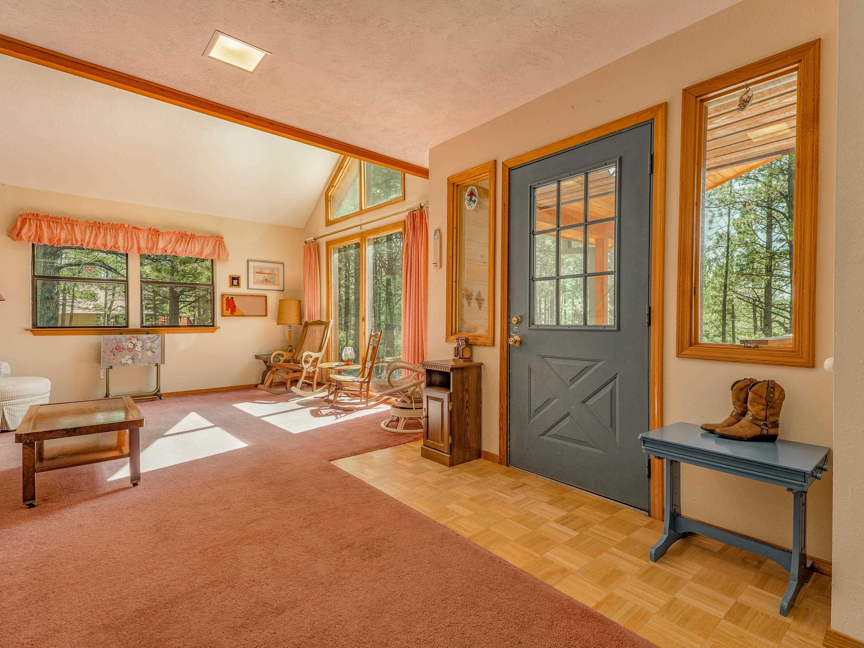 Angel Fire, New Mexico 87710, United States, 3 Bedrooms Bedrooms, ,2 BathroomsBathrooms,Residential,Pending,216410