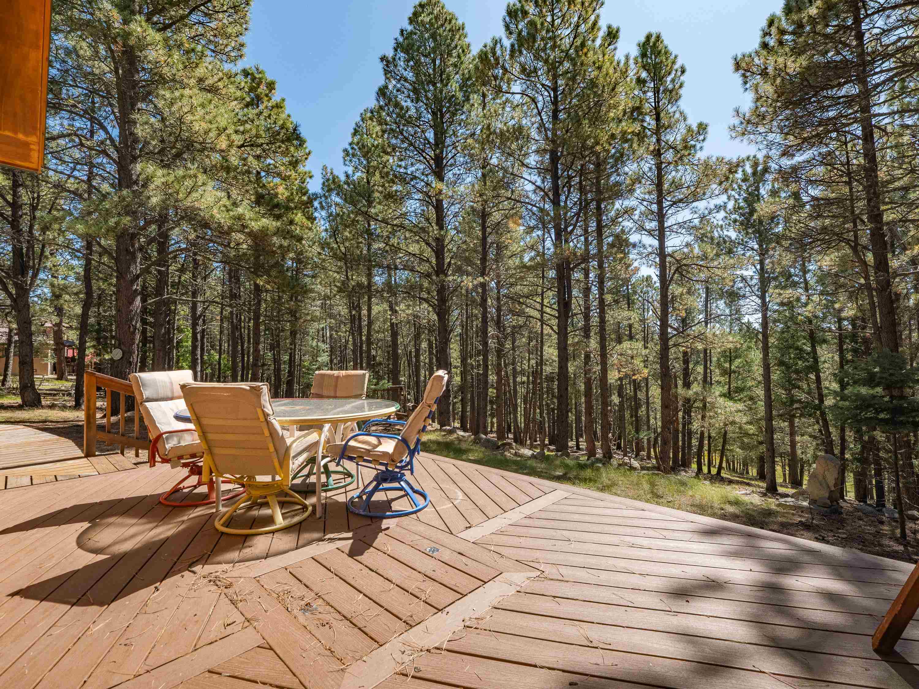 Angel Fire, New Mexico 87710, United States, 3 Bedrooms Bedrooms, ,2 BathroomsBathrooms,Residential,Pending,216410