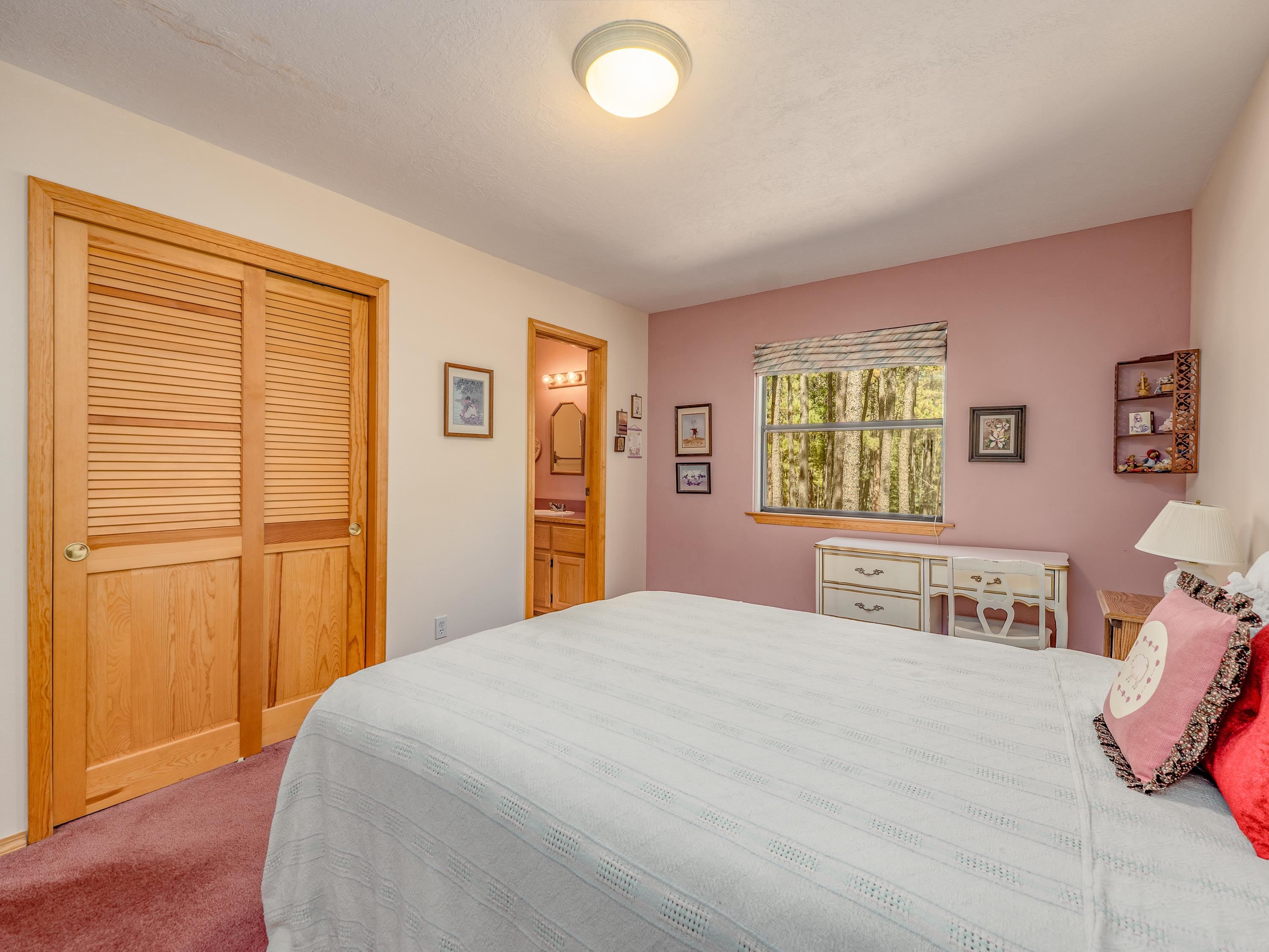 Angel Fire, New Mexico 87710, United States, 3 Bedrooms Bedrooms, ,2 BathroomsBathrooms,Residential,Pending,216410