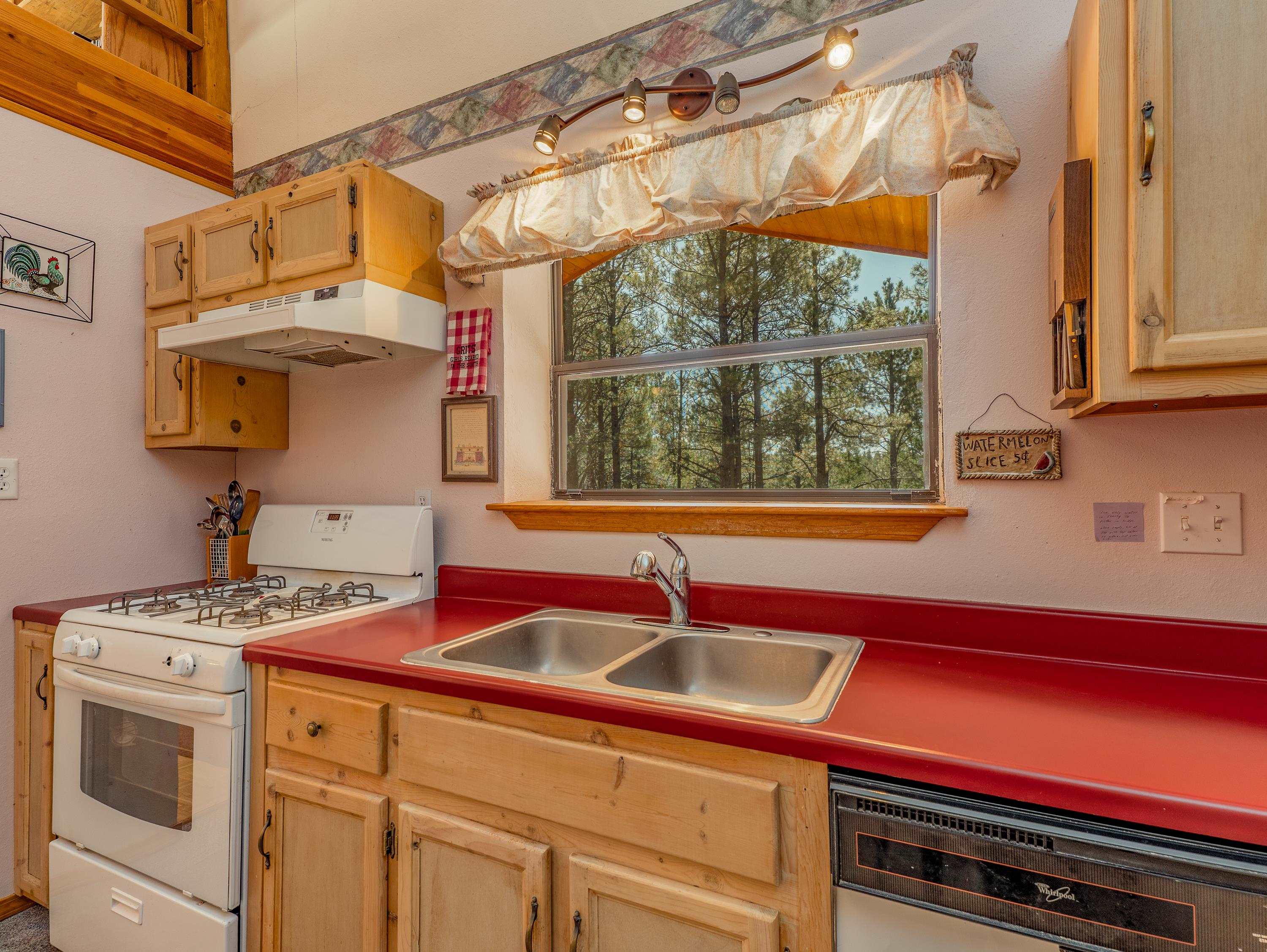 Angel Fire, New Mexico 87710, United States, 3 Bedrooms Bedrooms, ,2 BathroomsBathrooms,Residential,Pending,216410