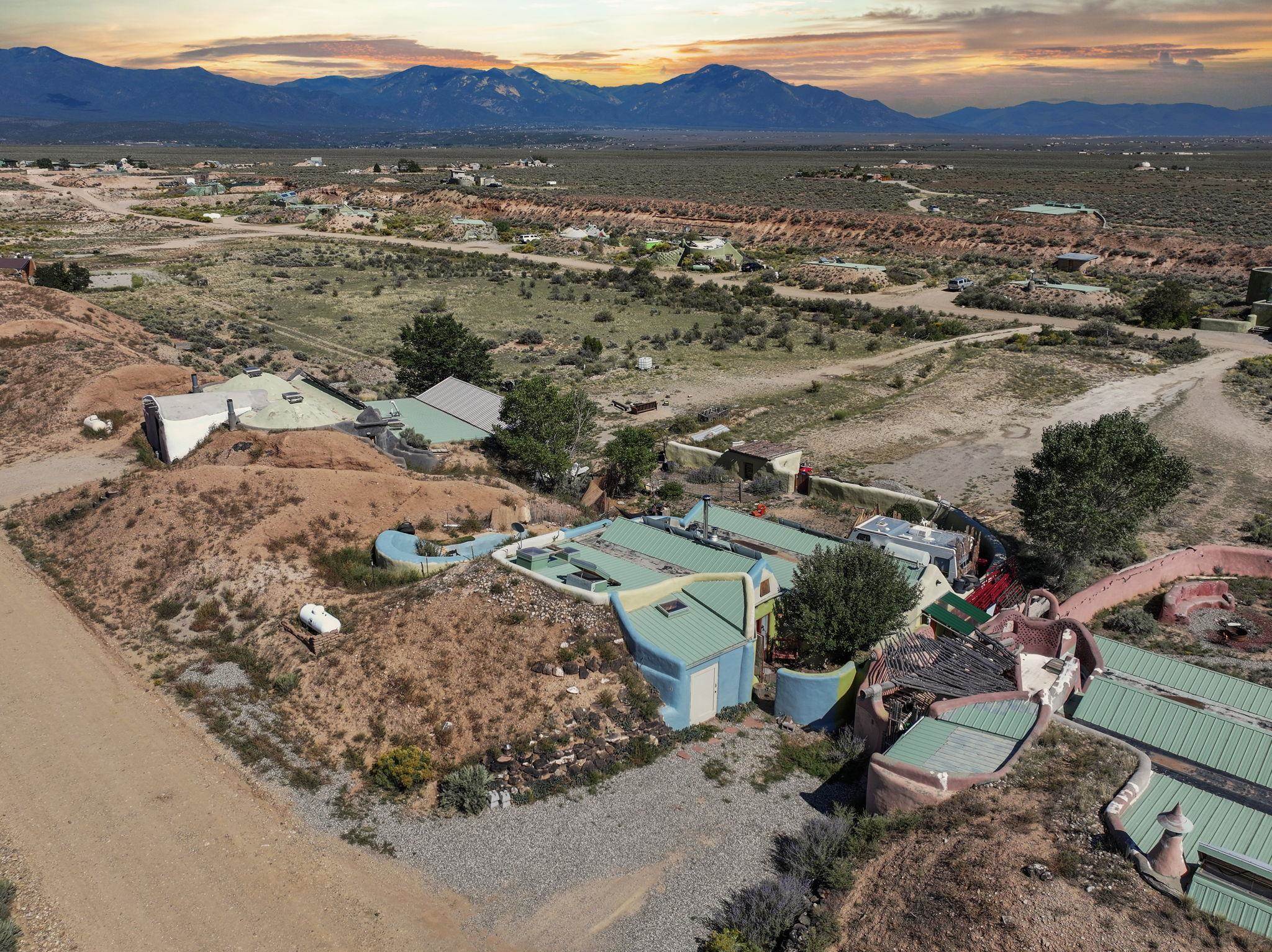 3 North Lemuria Road, Tres Piedras, New Mexico image 27