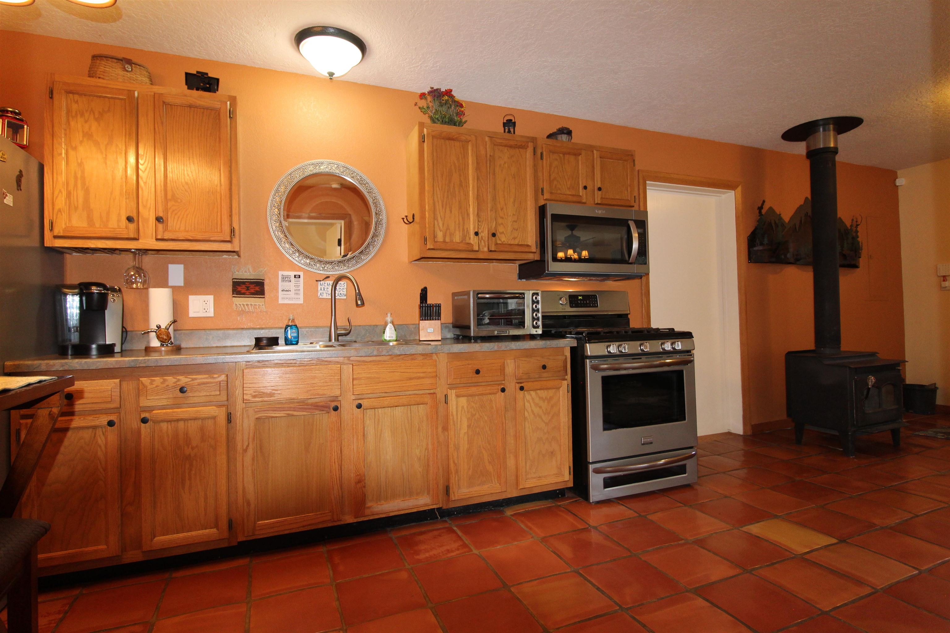 26545 E Us Hwy 64, Taos, New Mexico image 8