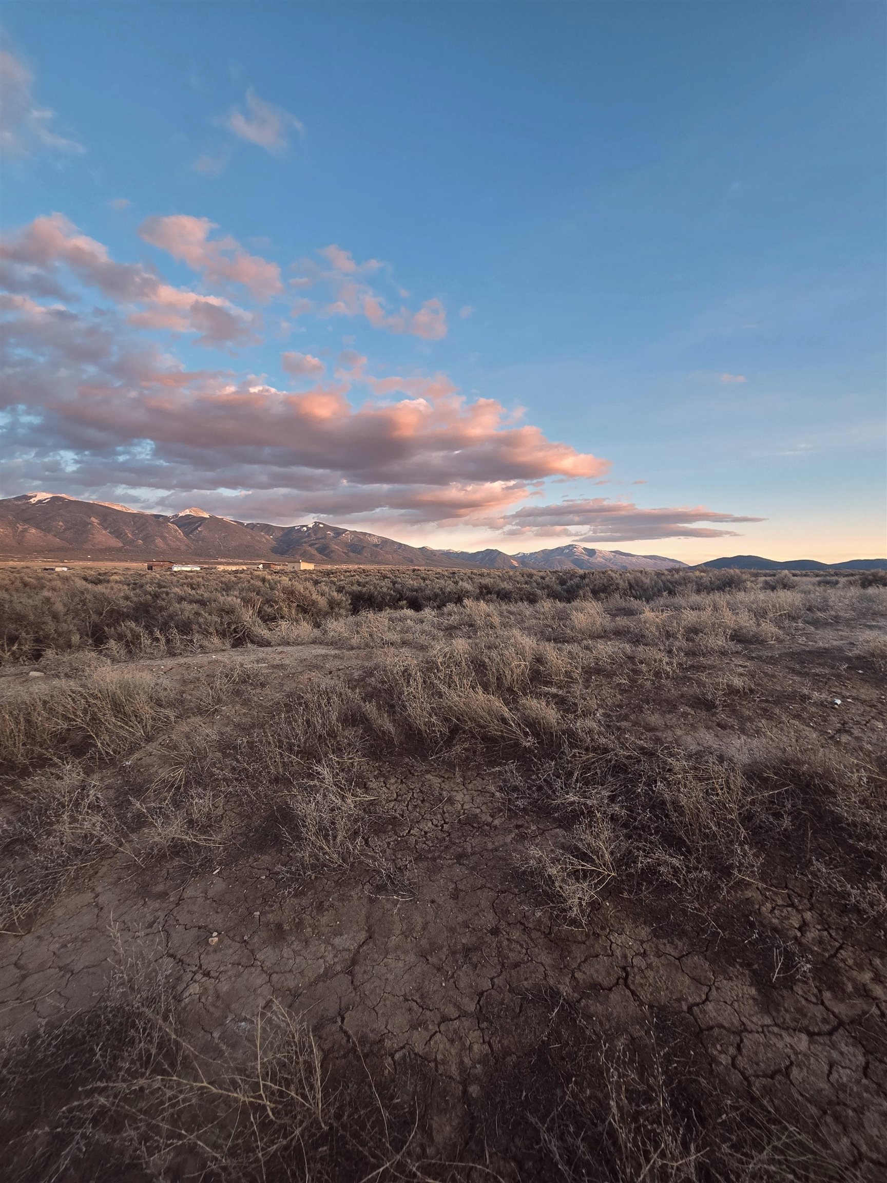 451 Ute Mountain Rd, Questa, New Mexico image 3