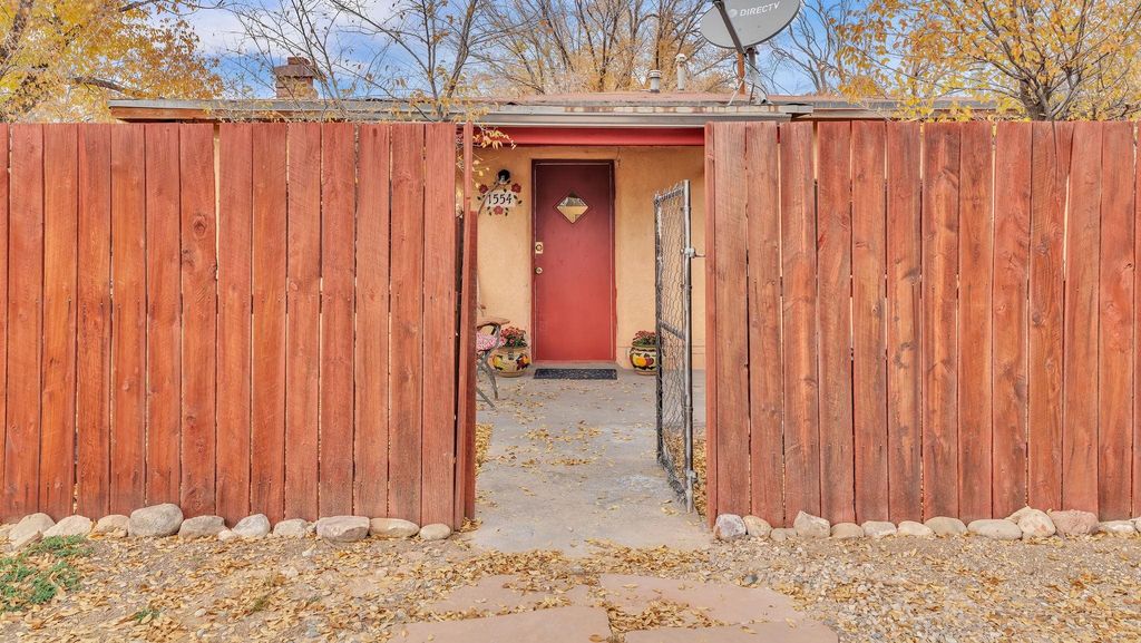 Photo of 1554 Paseo del Pueblo Sur, Ranchos de Taos, NM 87557 (MLS # 114264)