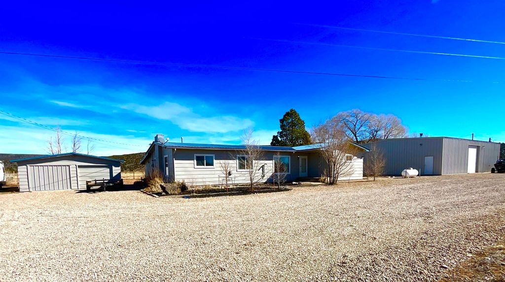 Photo of 35 Poleo Rd, Costilla, NM 87524 (MLS # 114537)
