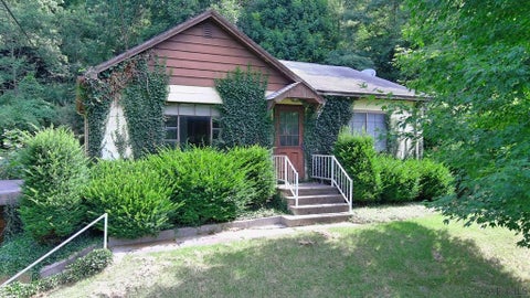 Photo for 610 Tub Mill Run Rd