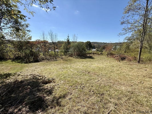 135 MASON DR, WINDBER, PA 15963 - Image 281ffcda87f1fd97087b4b63e551d874/3100845177