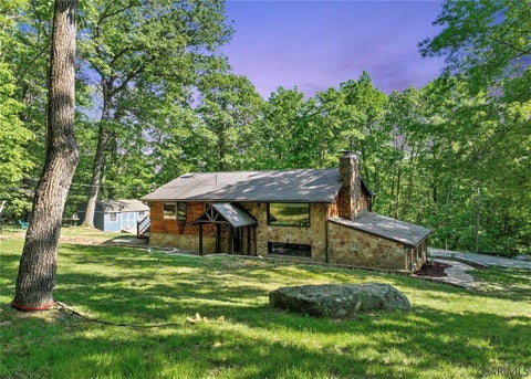 Photo for 413 Jefferson Trail