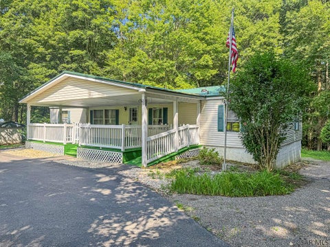 Photo for 496 Vic Miller Road