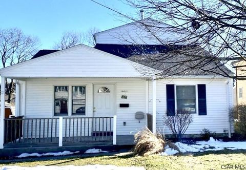 Photo for 621 W Garrett St