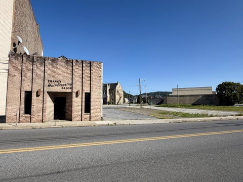 Photo for 403 Franklin Street
