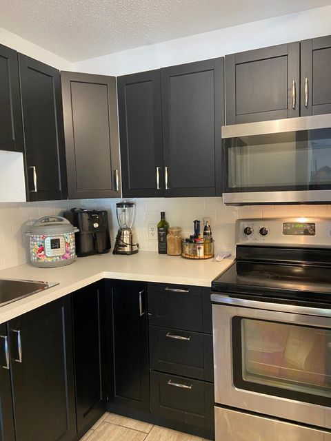 Condo For Sale - 4151 Boone Avenue<br/> Minneapolis, MN 55427