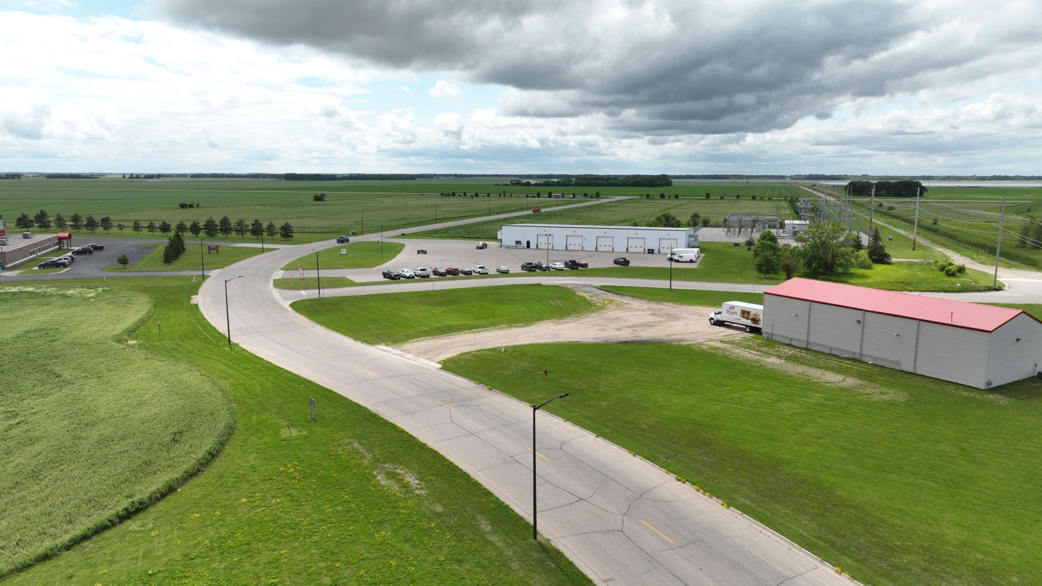 Block 2 Lot 8 W Greenwood Street, Thief River Falls, Minnesota image 4