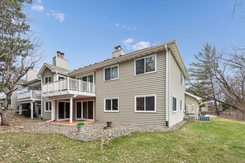 Condo For Sale - 14365 Fairway Drive<br/> Eden Prairie, MN 55344