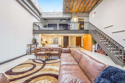 Condo For Sale - 214 4th Street<br/> Saint Paul, MN 55101