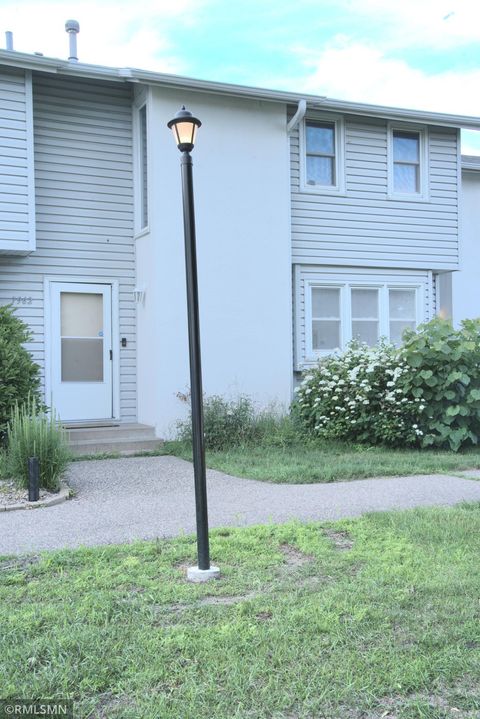 Townhouse For Sale - 7962 Lad Parkway<br/> Minneapolis, MN 55443