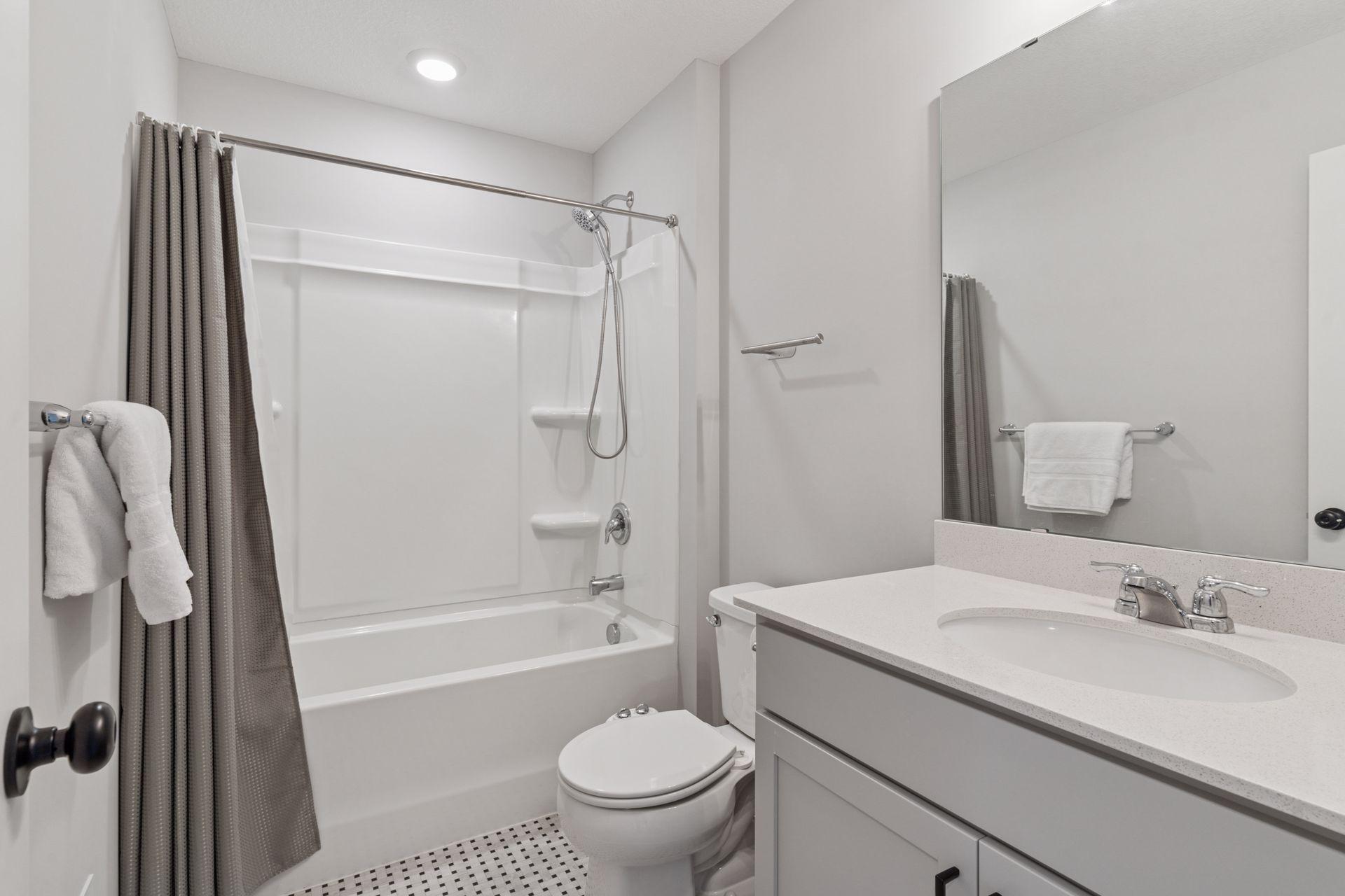 8678 London Circle #B, Minneapolis, Minnesota image 18