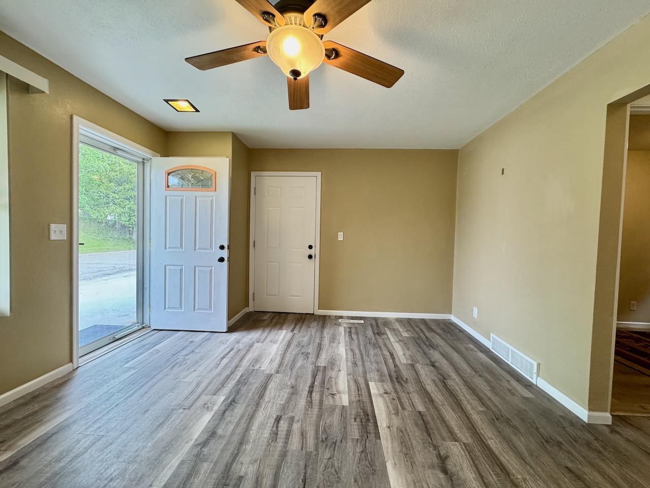 115 1st Street, Pelican Rapids, Minnesota image 9