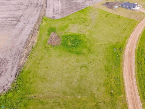 Vacant Land For Sale - LOT 4 BLK 2 Svenningsen 1st Sub<br/> Valley City, ND 58072