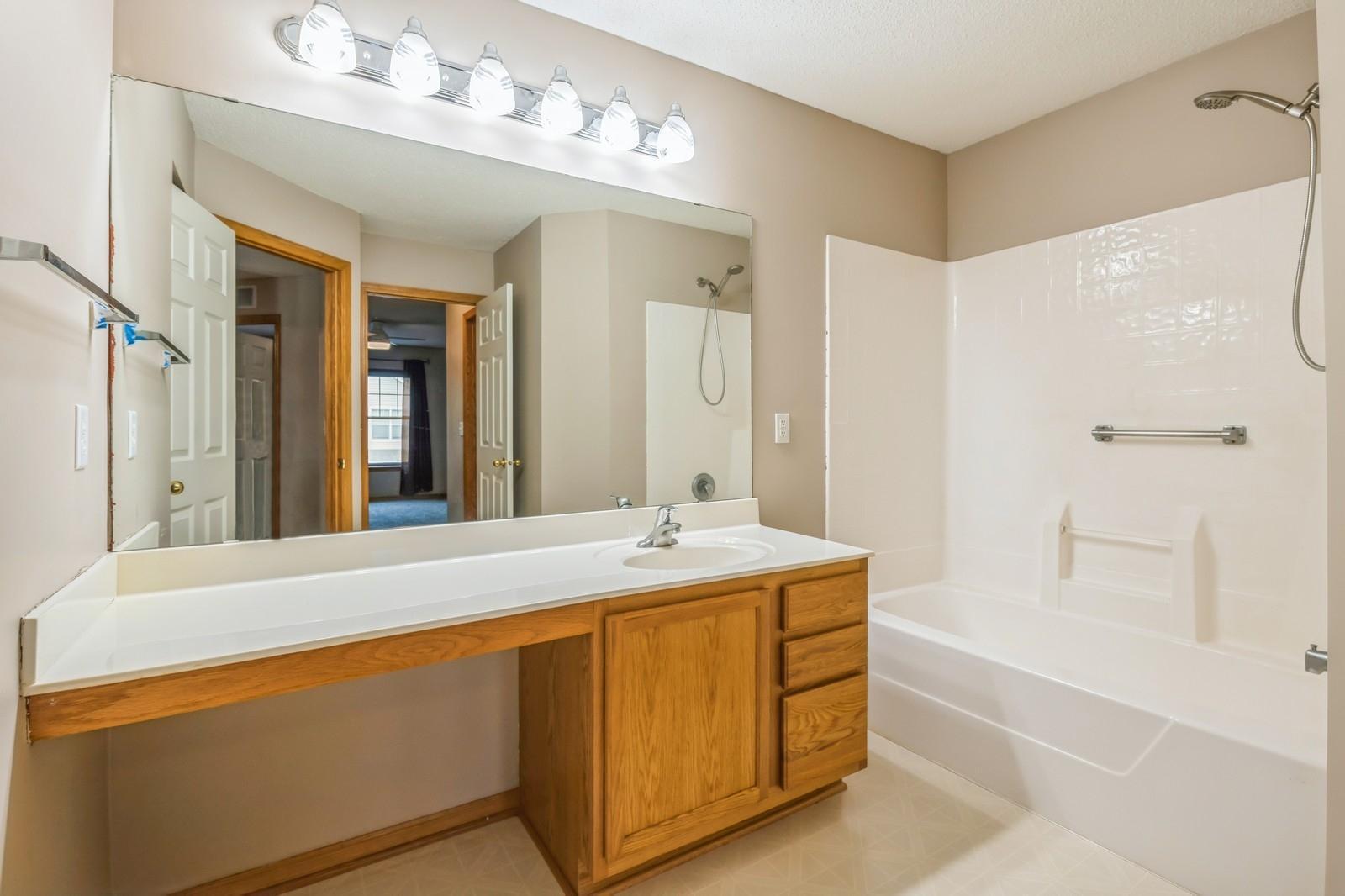 844 Princeton Avenue, Shakopee, Minnesota image 9