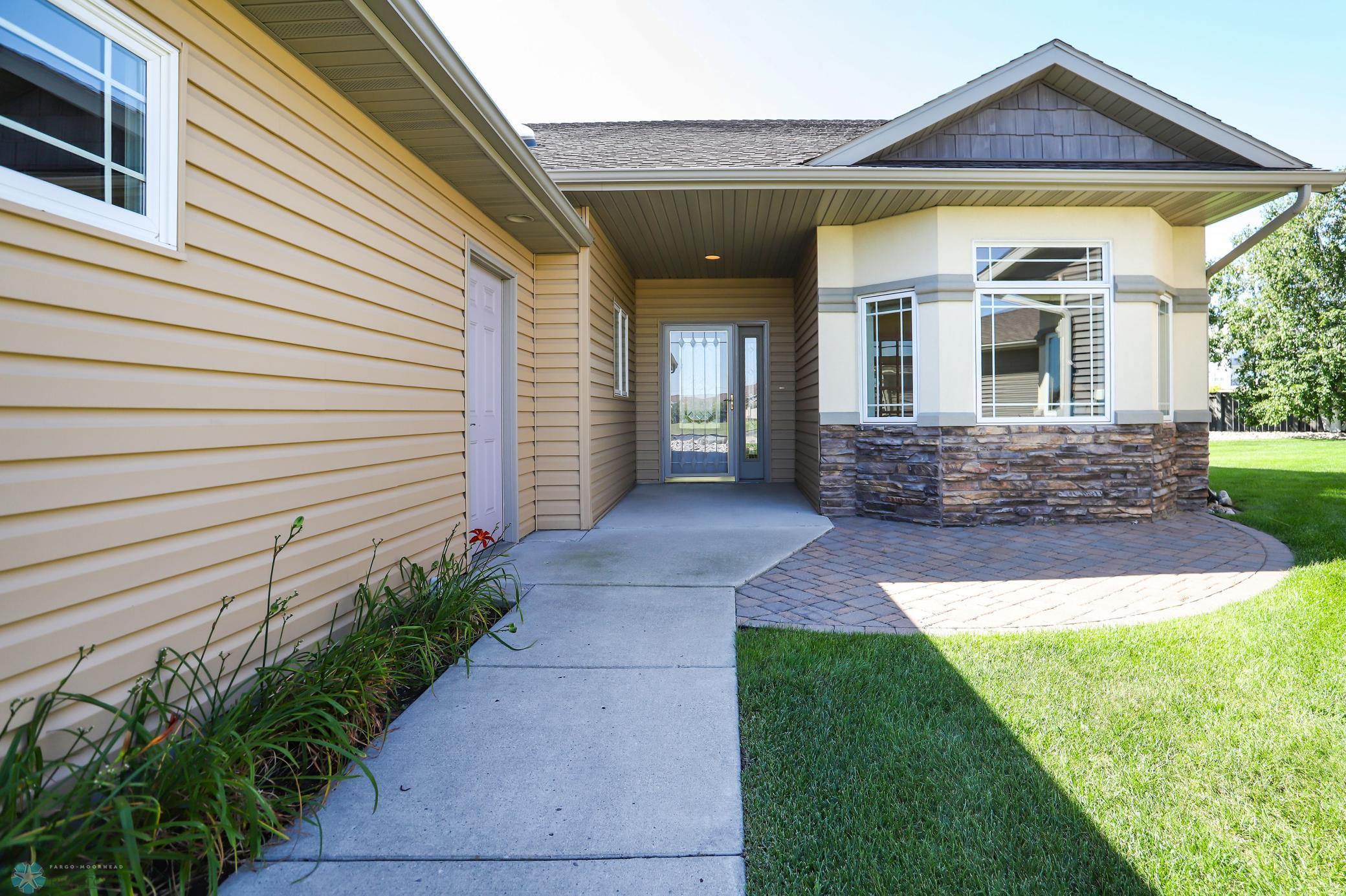 Fargo, North Dakota 58104, United States, 3 Bedrooms Bedrooms, ,2 BathroomsBathrooms,Residential,Active,198857